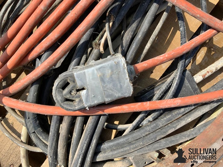 electric-cords,-steel-pins-&-gate-hinges-image-11