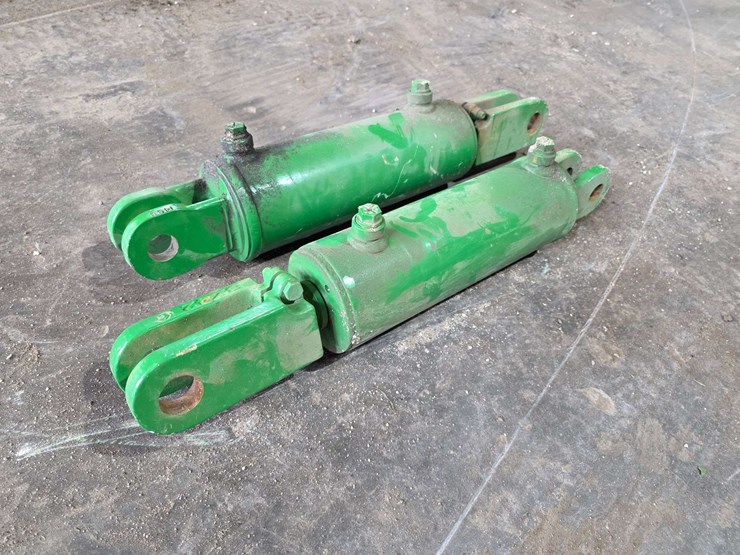 john-deere-12-image-5