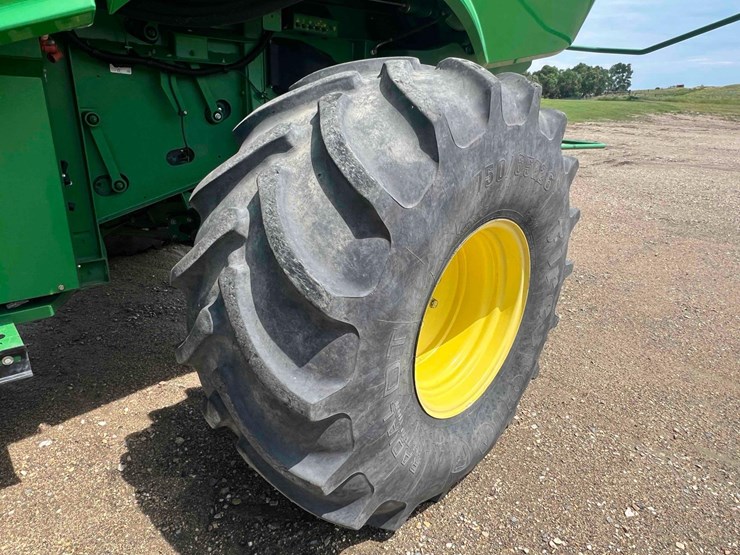 2021-john-deere-s680-image-45