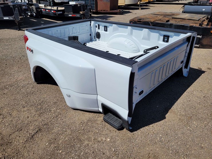 2025-ford-truck-bed-image-2
