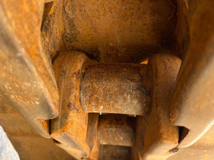 2019-caterpillar-d6-lgp-image-17