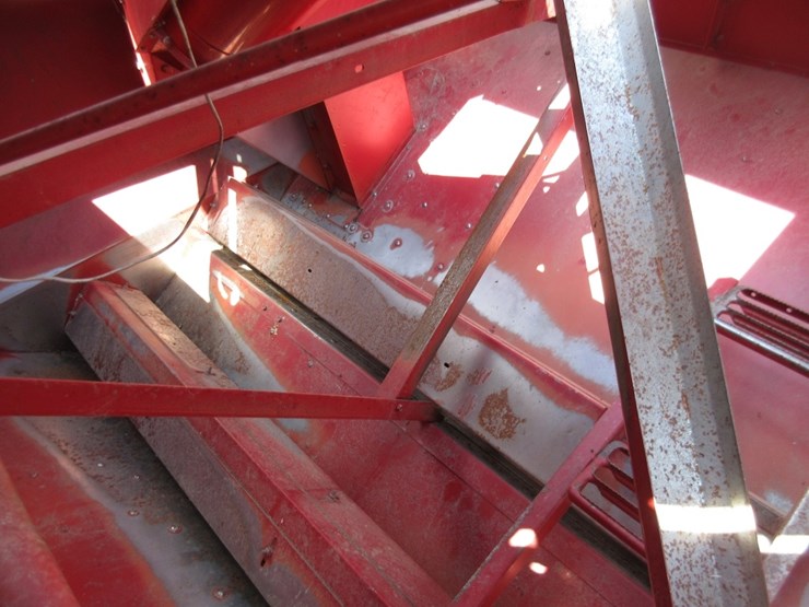 1995-case-ih-2144-image-17