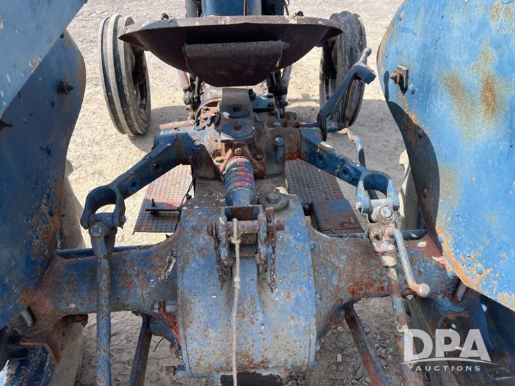 ford-600-image-30