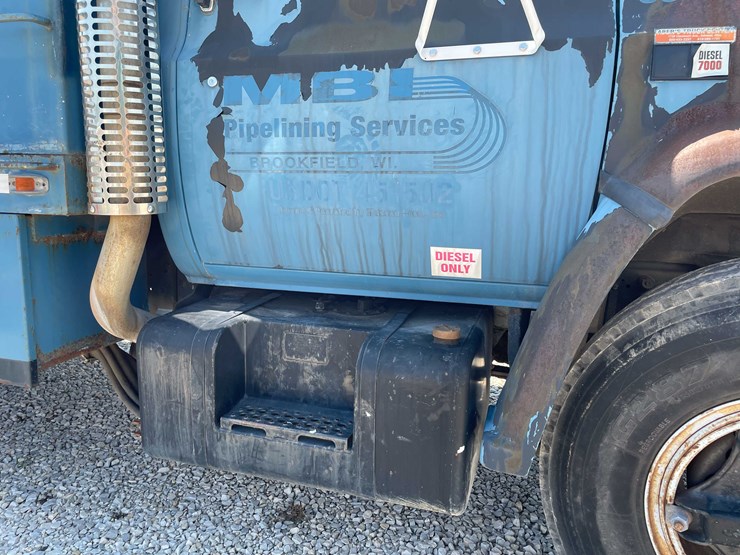 1988-gmc-7000-image-16