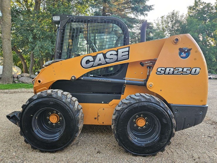 2012-case-sr250-image-2