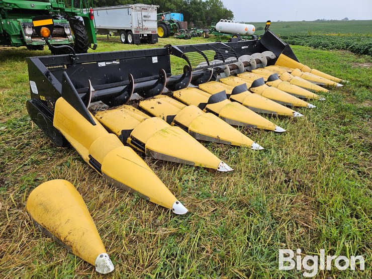 clarke-machine-930-9r30-corn-header-image-3