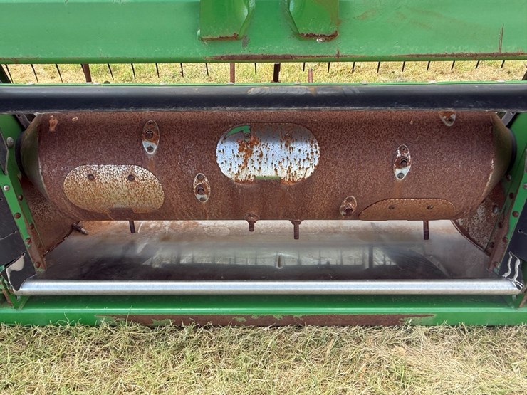 2010-john-deere-635d-image-12