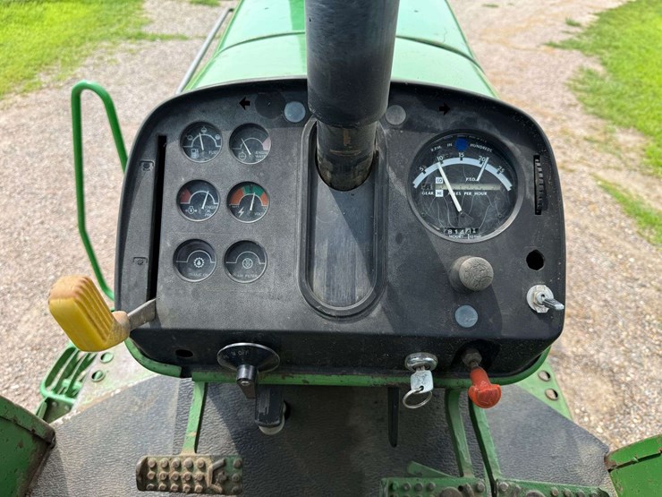 1977-john-deere-4230-image-42