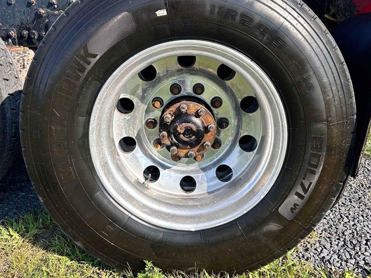 2019-western-star-sf4700-dump-truck-image-9