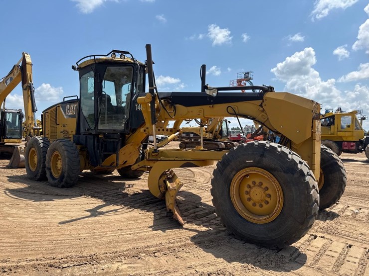 caterpillar-140m-vhp-image-4
