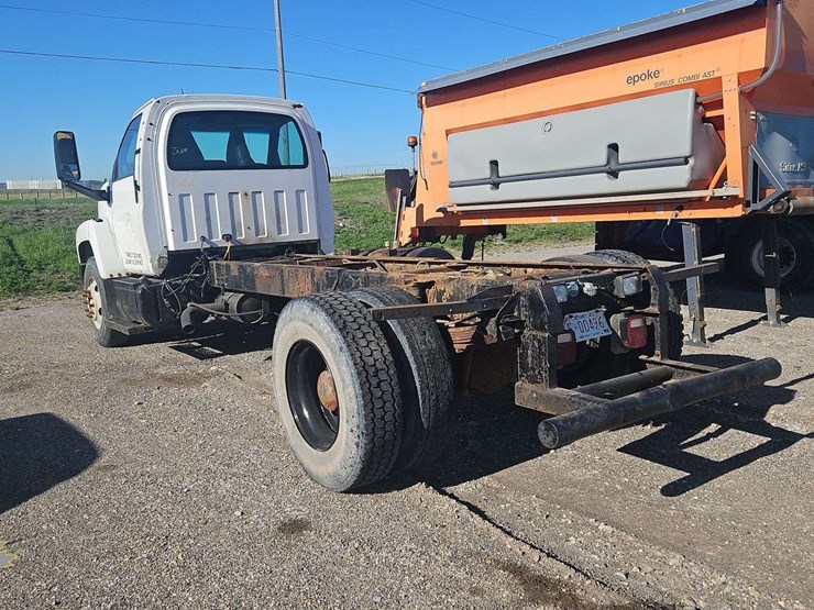 2003-gmc-topkick-c8500-image-3