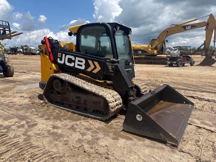 jcb-3ts-8t-image-4