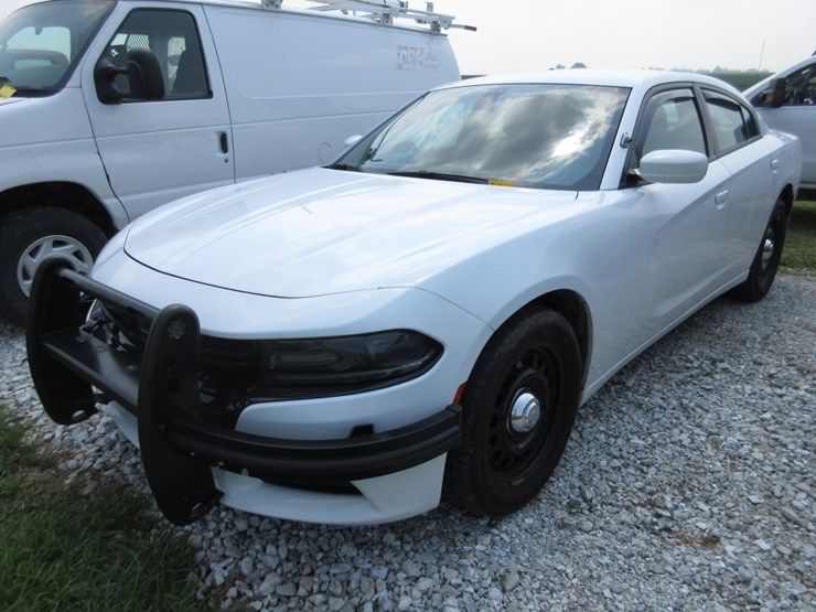 2017-dodge-charger-image-1