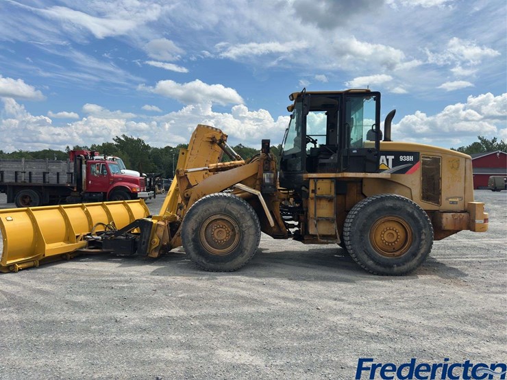 caterpillar-938h-image-6