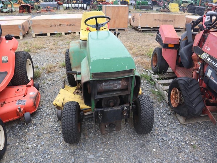 john-deere-300-image-3