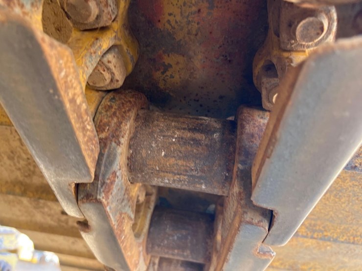 2008-caterpillar-d6t-lgp-image-18