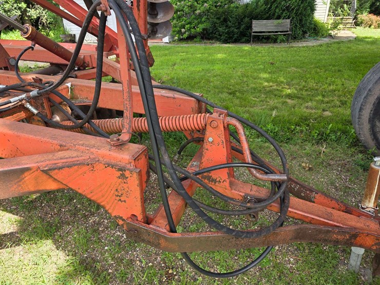 ih-490-disk,-20’,-hydraulic-fold-wings,-9.5-14-tires,-disk-scrapers,-sn:-033395-image-23