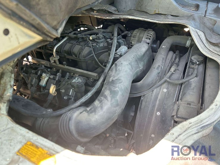 2008-isuzu-npr-image-5