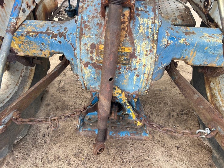ford-3000-image-13