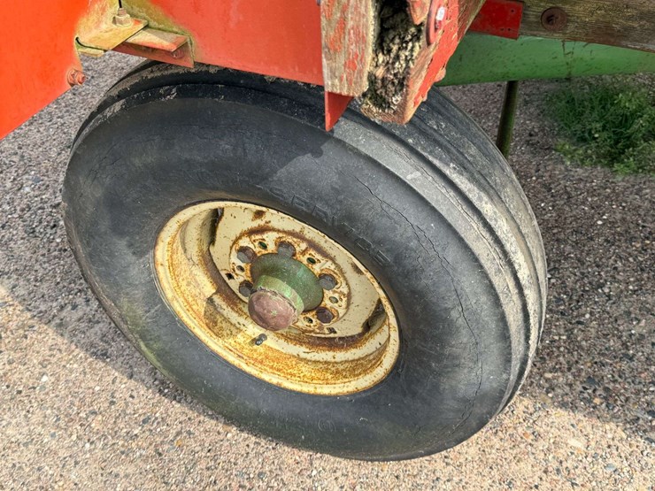 john-deere-1065-image-15