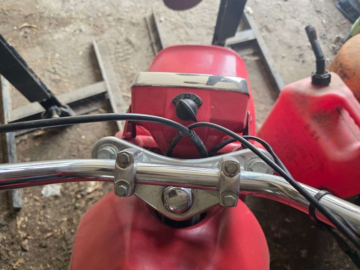 honda-110-3-wheeler,-engine-was-overhauled-spring-of-’25,-new-tires,-pull-start,-runs-and-drives-goo-image-15