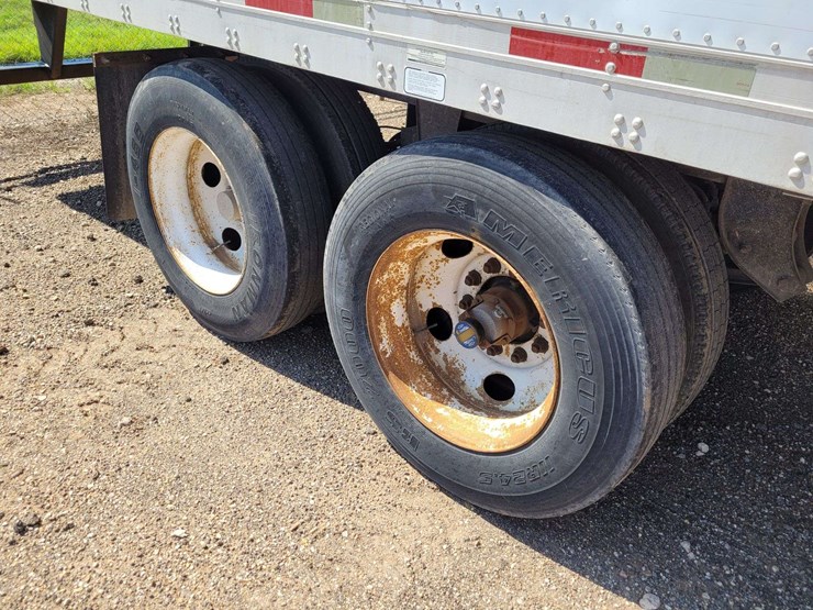 2004-utility-reefer-trailer-image-5