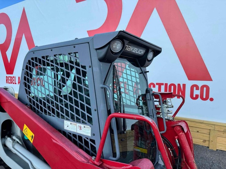 2021-takeuchi-tl6r-image-41