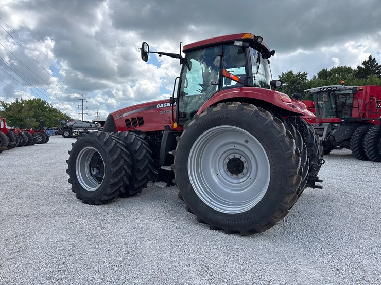 #1066-•-case-ih-305-magnum-image-3