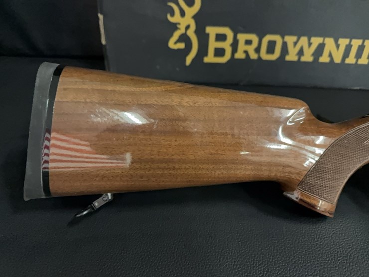 browning-a-bolt-medallion-rifle-image-2