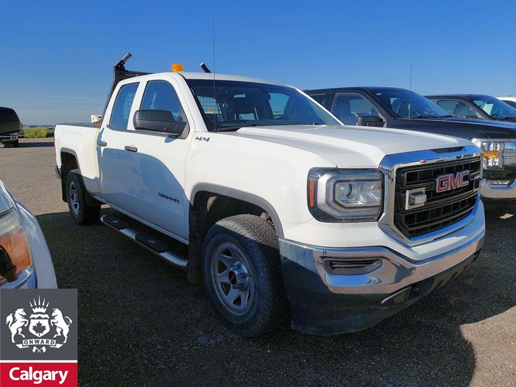 2017-gmc-sierra-1500-image-2