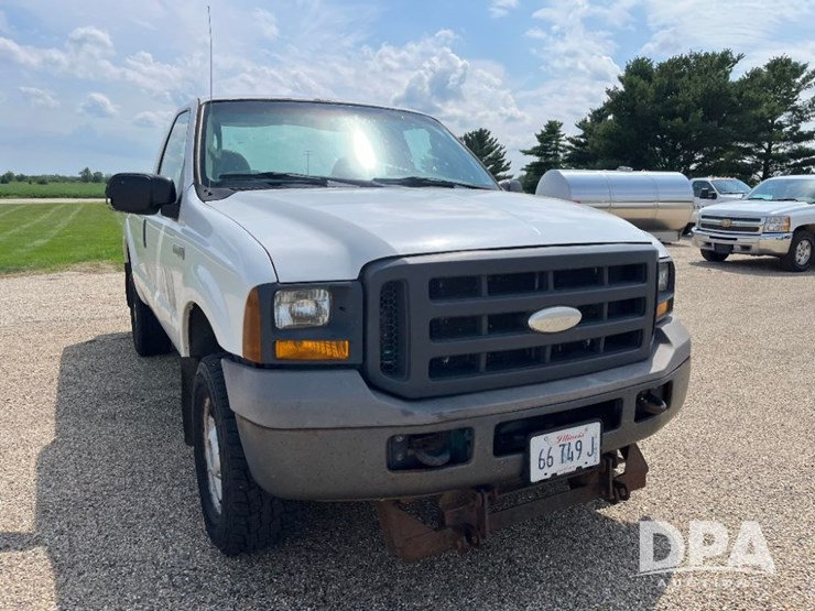 2005-ford-f250-xl-image-4