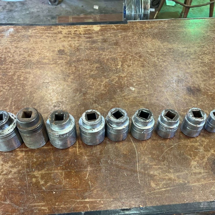 (9) Snap0On 3/4" Sockets