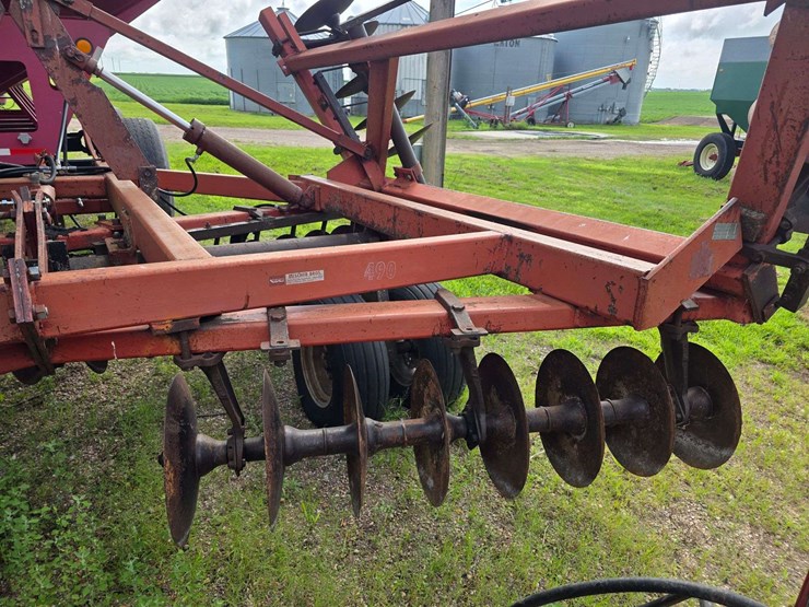 ih-490-disk,-20’,-hydraulic-fold-wings,-9.5-14-tires,-disk-scrapers,-sn:-033395-image-17