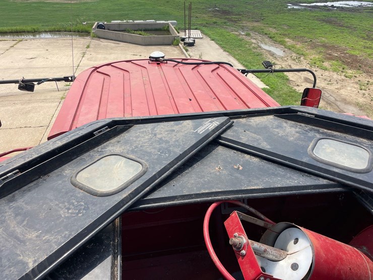 2002-case-ih-2366-image-73
