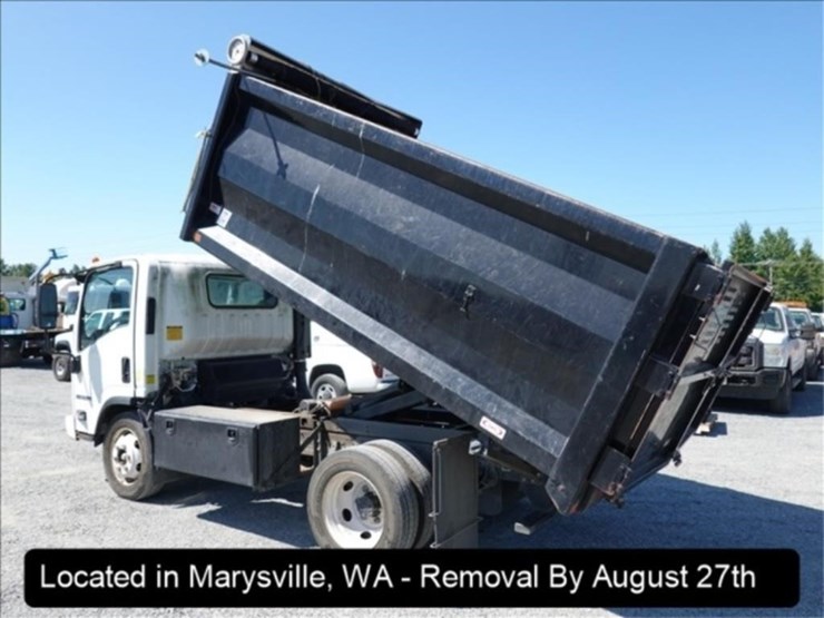 2020-isuzu-npr-hd-image-29