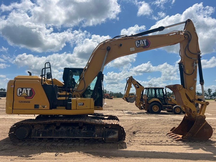 2021-caterpillar-317-image-4