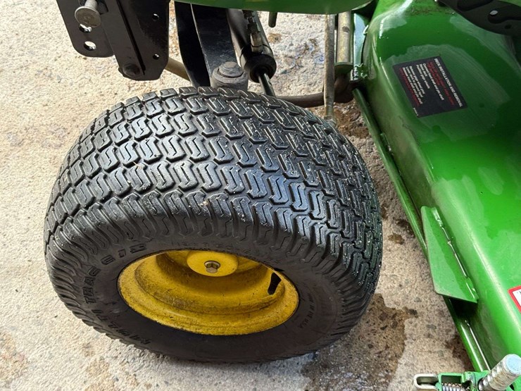 john-deere-x720-image-12