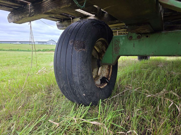 john-deere-running-gear-with-rack,-rack-will-need-work,-11l-15-tires-on-6-bolt-rims,-extendable-hitc-image-14