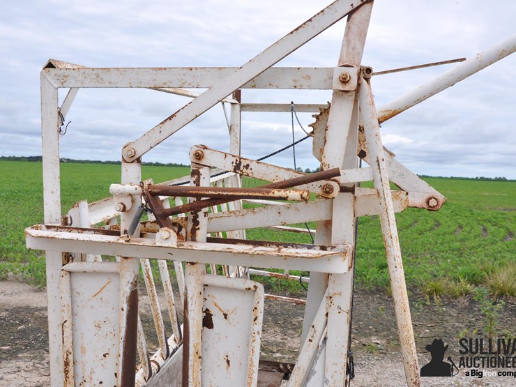 portable-cattle-chute-image-12