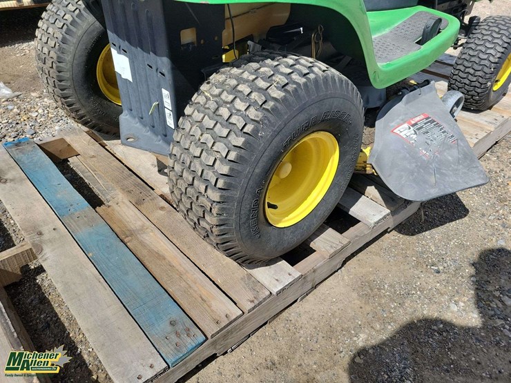 john-deere-la100-image-12