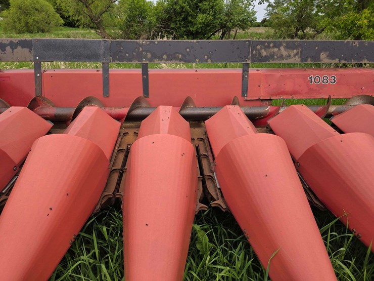 case-ih-1083-image-8
