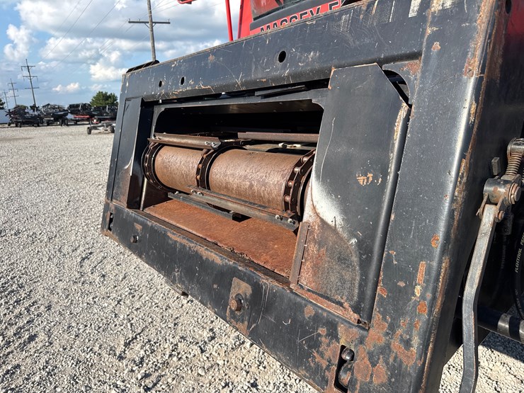 massey-ferguson-8780-image-13