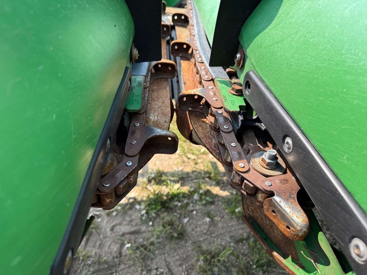 2013-john-deere-612c-image-15