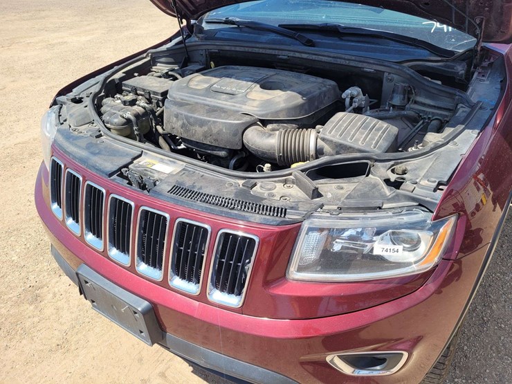 2016-jeep-grand-cherokee-laredo-image-15