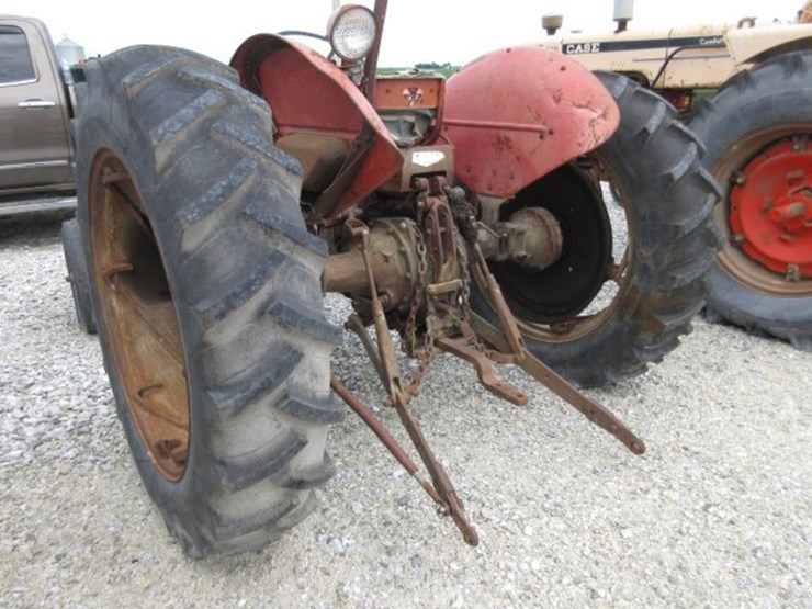 massey-ferguson-65-image-5