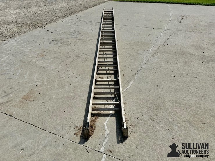aluminum-40’-extension-ladder-image-6