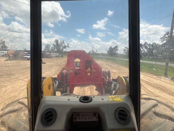 2016-caterpillar-553c-image-20
