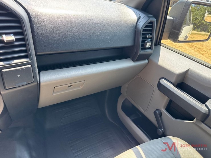 2016-ford-f150-xl-image-22