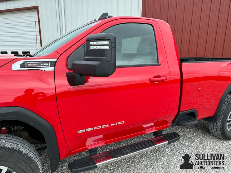 2023-gmc-2500hd-image-12
