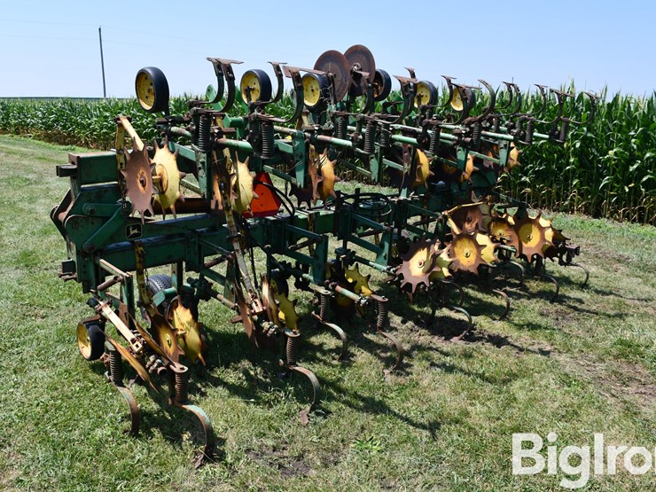 john-deere-85-image-7